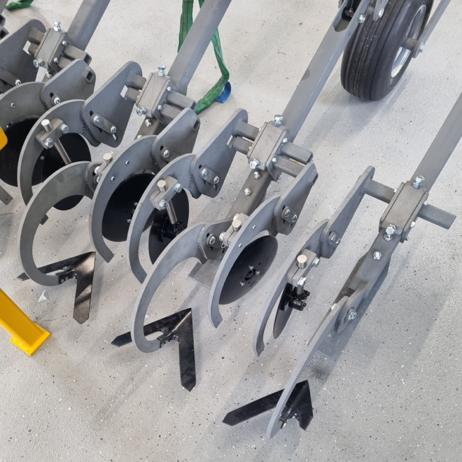 Landwirtschaftliche Hacke zur Beikrautregulierung